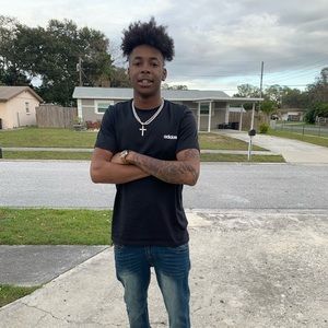 Meet your Posher, Tomi